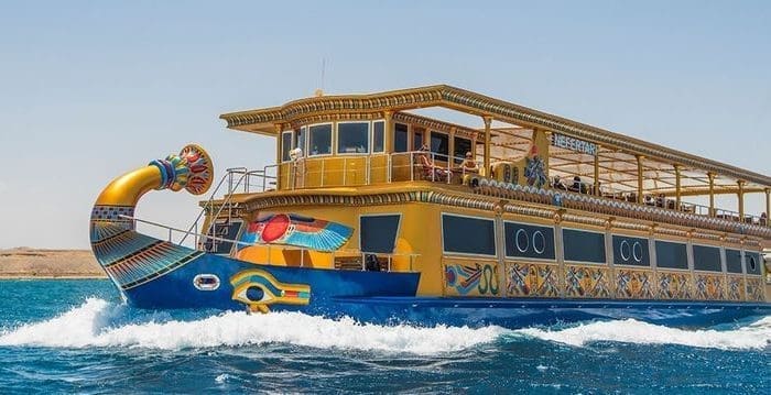 Sea Scope, Glassboat, Submarine, family trips, book now with Trivaeg