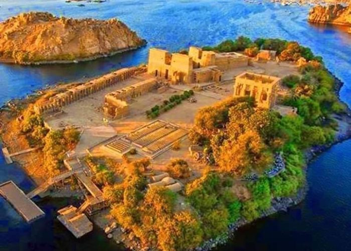 philae island temple